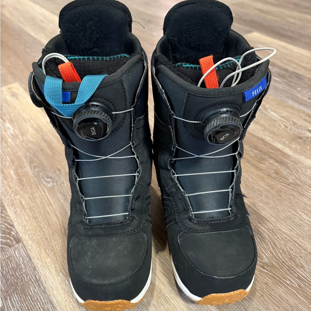 Women's Burton Felix BOA® Snowboard Boots size 6